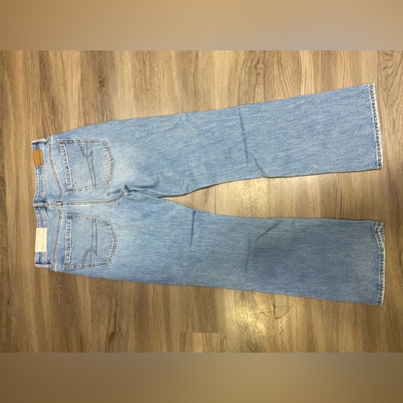 NWT American Eagle 90’s bootcut jeans - Picture 3 of 3